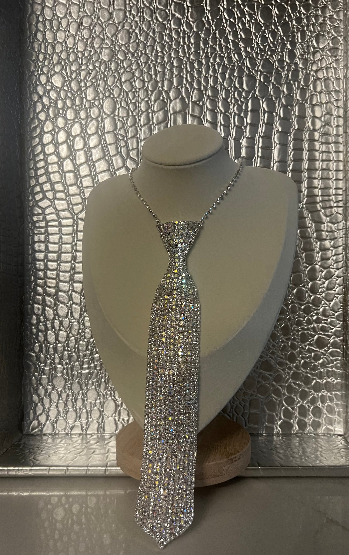 Rhinestones || Necktie Necklace